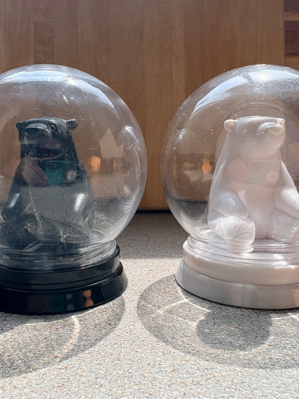 GamaGo Bear Snow Globe Salt and Pepper Shakers Set Black Polar Bear Plastic